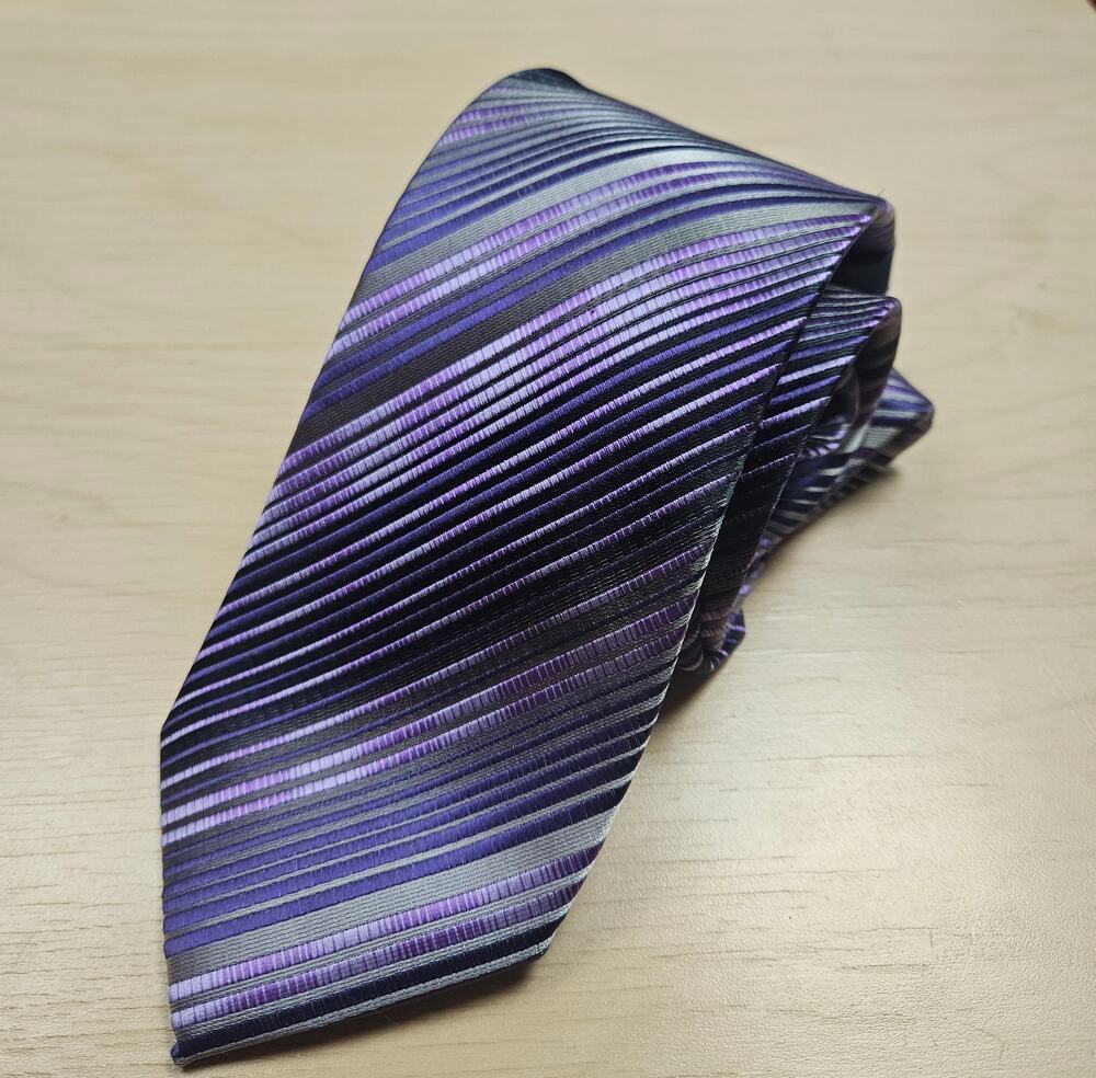 Vintage NWT Wembley Luxury Polysilk Men's Tie Purples and Grays Diagonal Stripe
